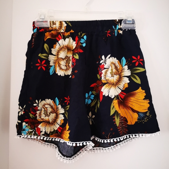 Zaful Shorts Medium - Picture 1 of 4